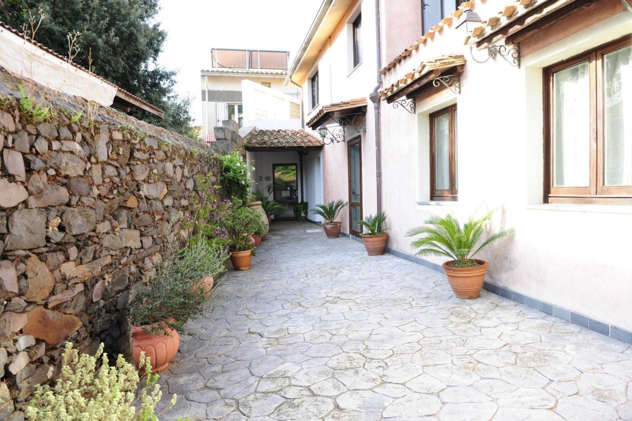 Gasthaus Sa Mola Bonarcado Exterior foto